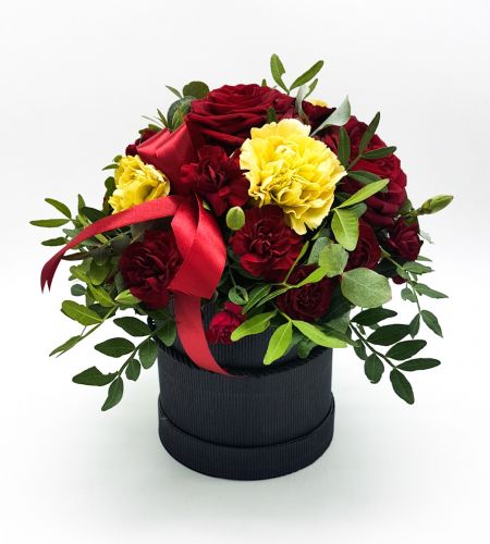 Box kwiatowy "Czerwona wstążka"