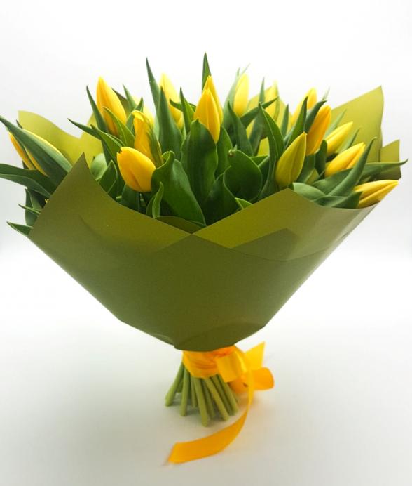Bukiet "Żółte tulipany w papierze"